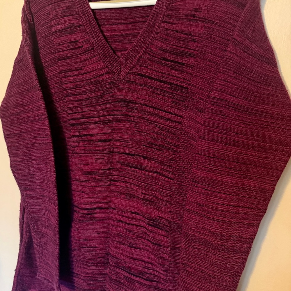 Ellen Tracy Deep Burgundy V-Neck Sweater Size.XL